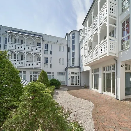 Moderne Mit Balkon - Ostseeurlaub In Apartment *